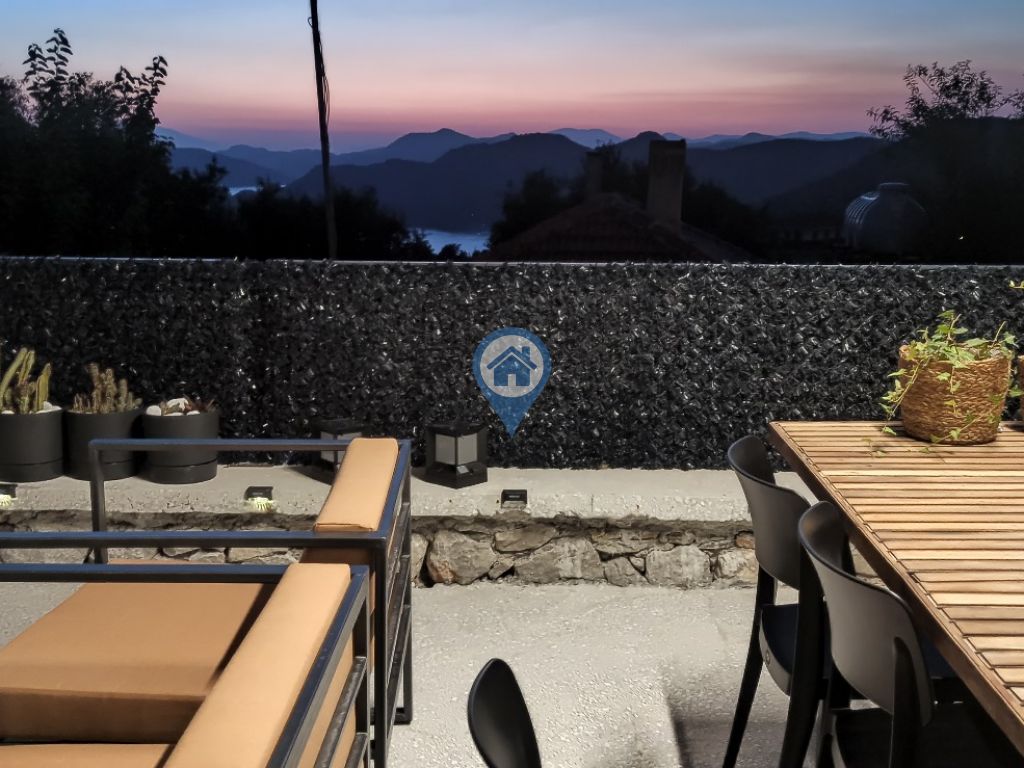 SÖĞÜT KÖYÜNDE SATILIK MÜSTAKİL EV