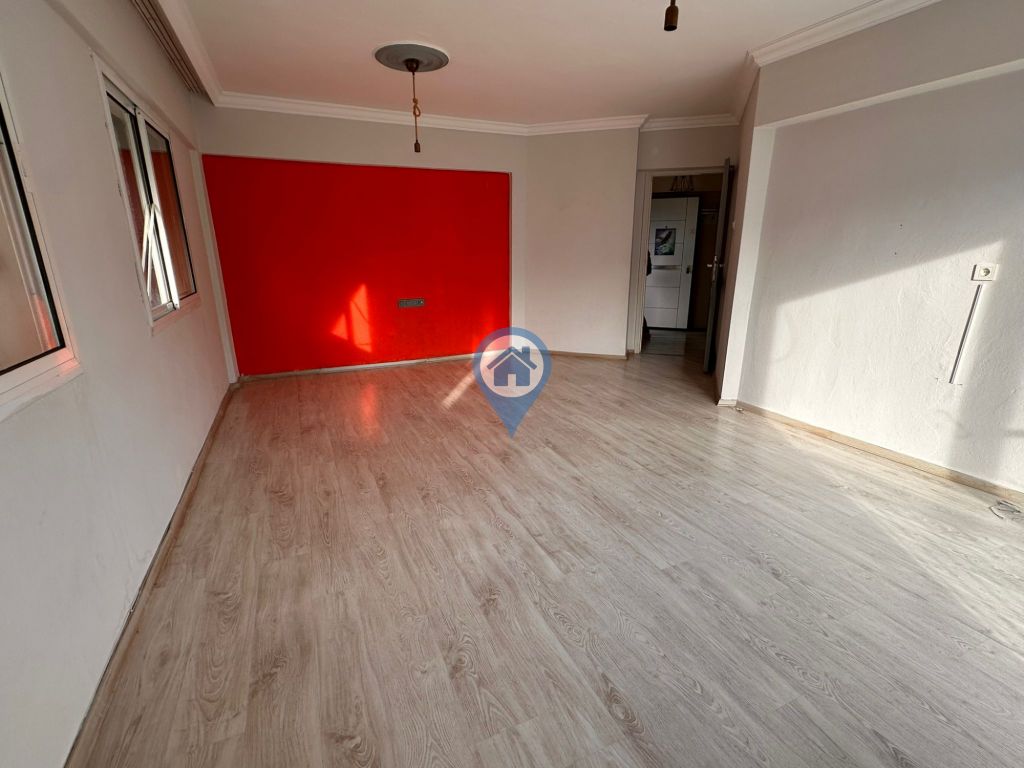 SU EMLAK MOLAKENT SİTESİNDE SATILIK 3+1 DÜZ DAİRE