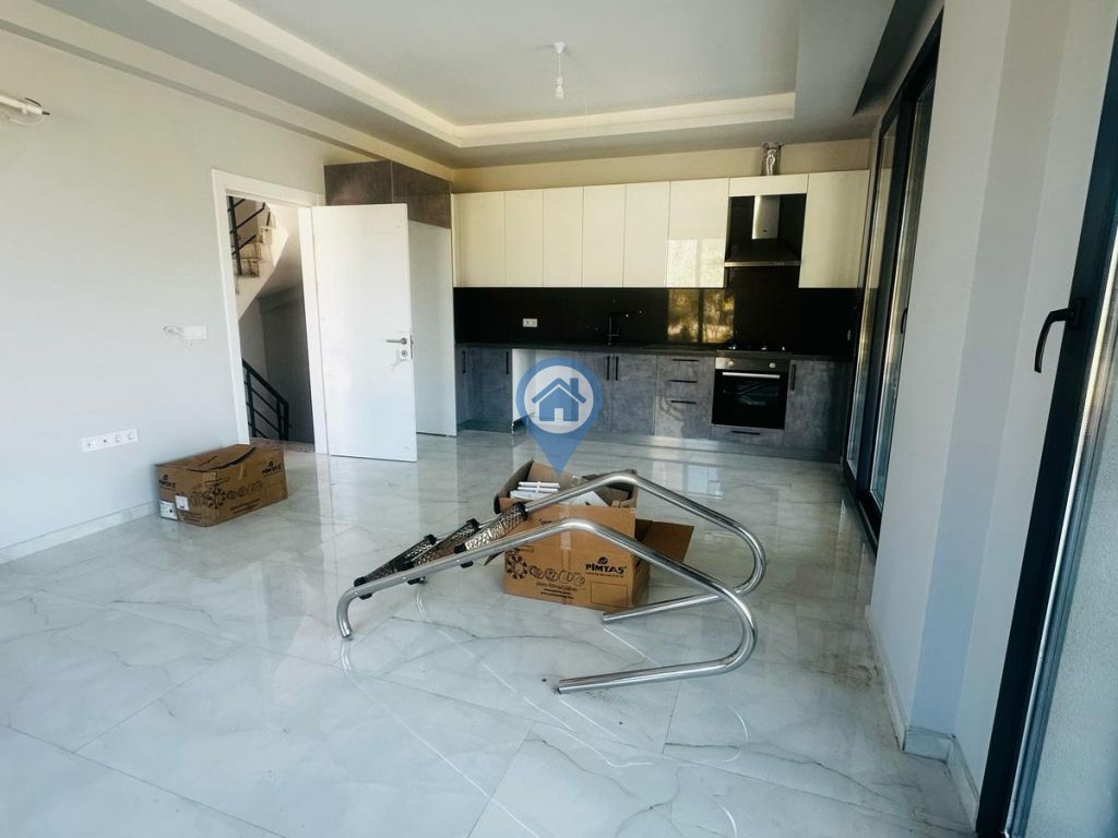 SU EMLAK ÇAMLIDA SATILIK 4+1 İKİZ MÜSTAKİL HAVUZLU VİLLA