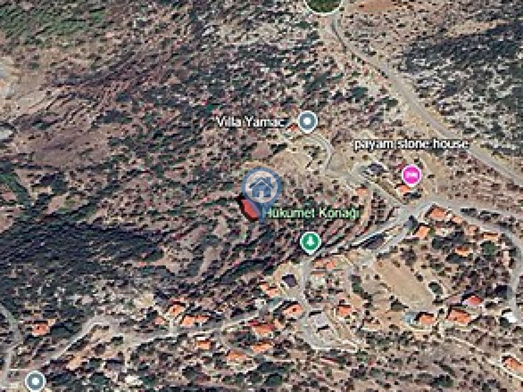 MARMARİS SÖĞÜT KÖYÜNDE SATILIK YOLU OLAN TARLA