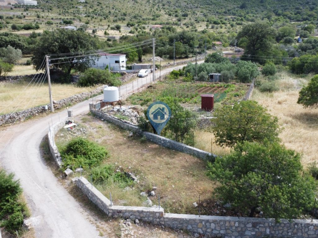 SU GAYRIMENKUL SÖĞÜT BAHÇELIDE KÖŞE KONUM SATILIK TARLA