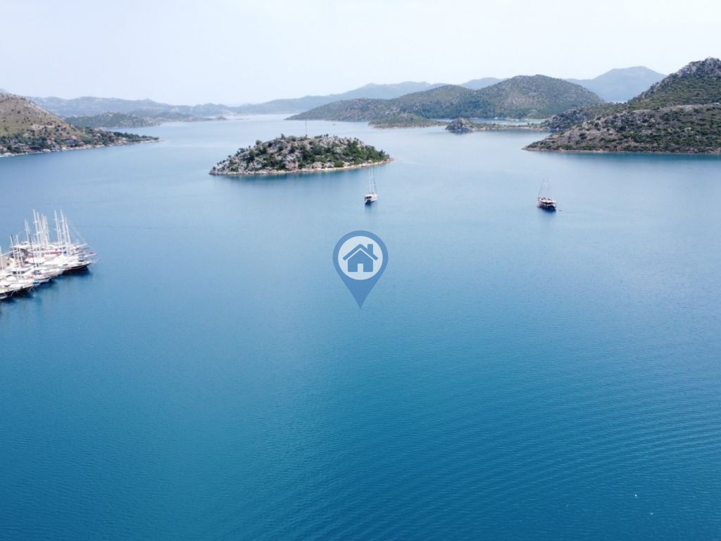 EGENIN İNCISI BOZBURUNDA MÜSTAKIL PARSEL İÇINDE SATILIK EV