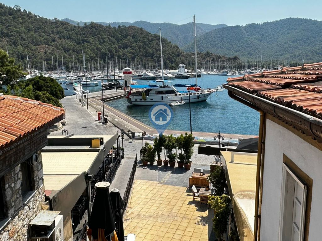 SU EMLAK MARİNADA SATILIK KOMPLE TAŞ BİNA