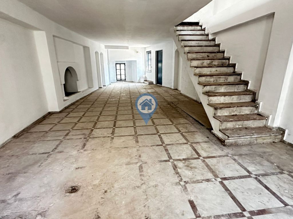 SU EMLAK MARİNADA SATILIK KOMPLE TAŞ BİNA