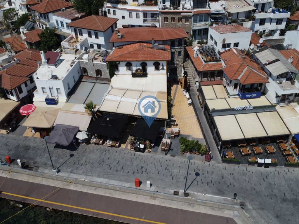 SU EMLAK MARİNADA SATILIK KOMPLE TAŞ BİNA
