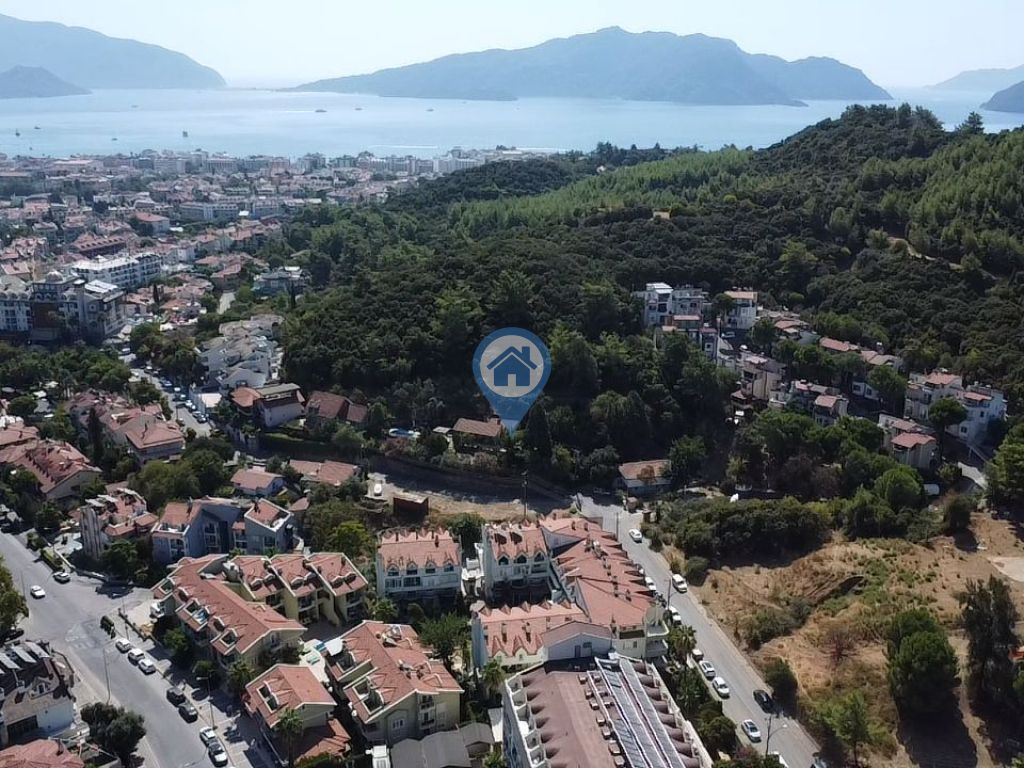 ARMUTALAN 55 TATIL SITESINDE YENILENMIŞ 2+1 SATILIK DAIRE