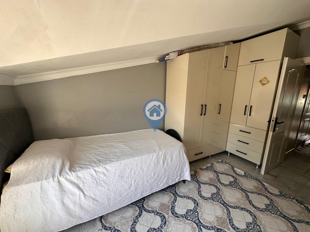 ARMUTALAN 55 TATIL SITESINDE YENILENMIŞ 2+1 SATILIK DAIRE