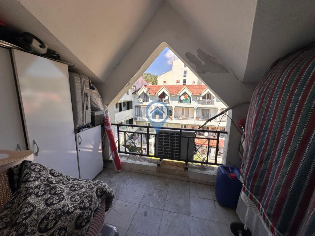 ARMUTALAN 55 TATIL SITESINDE YENILENMIŞ 2+1 SATILIK DAIRE