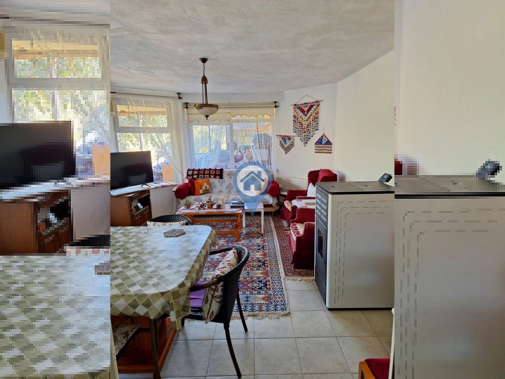 ORMAN TEKNIKER SITESINDE KÖŞE KONUM ÖNÜ AÇIK SATILIK EV