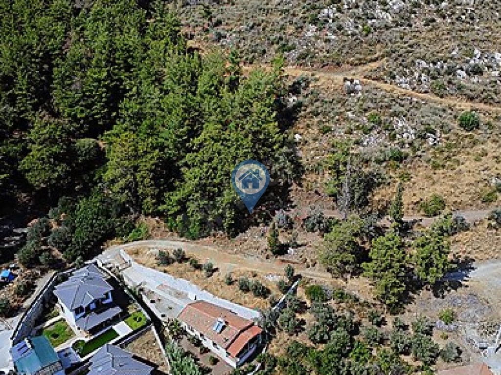 HİSARÖNÜ MAHALLESİNDE İMARLI ARSA