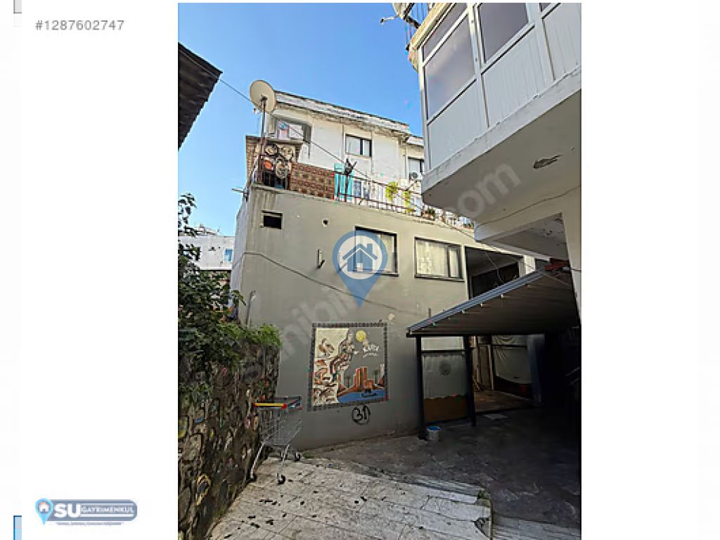 SU GAYRIMENKUL ÇARŞI İÇINDE SATILIK KOMPLE SATILIK BINA