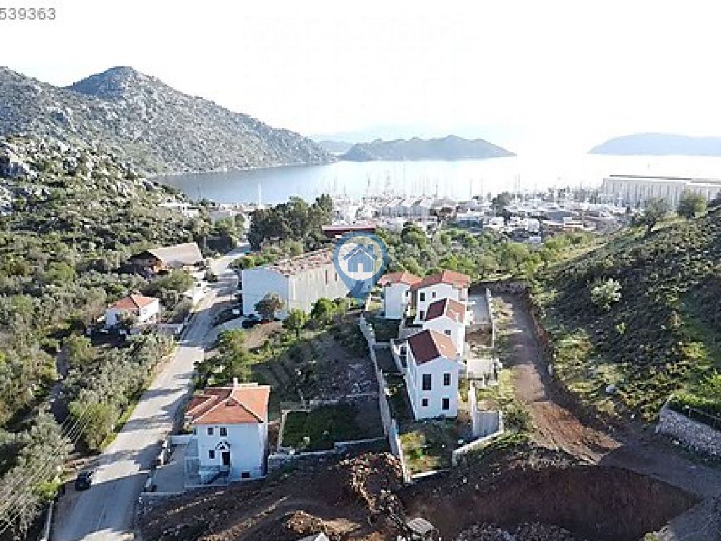 MARMARİS BOZBURUNDA SATILIK VİLLA