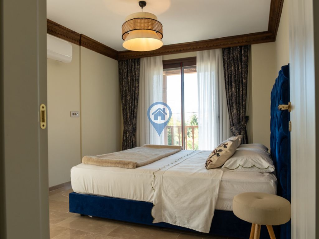 GÖKOVA DA ÖZEL TASARIM HARİKA KONUM VE ASALETİYLE AKILLI VİLLA