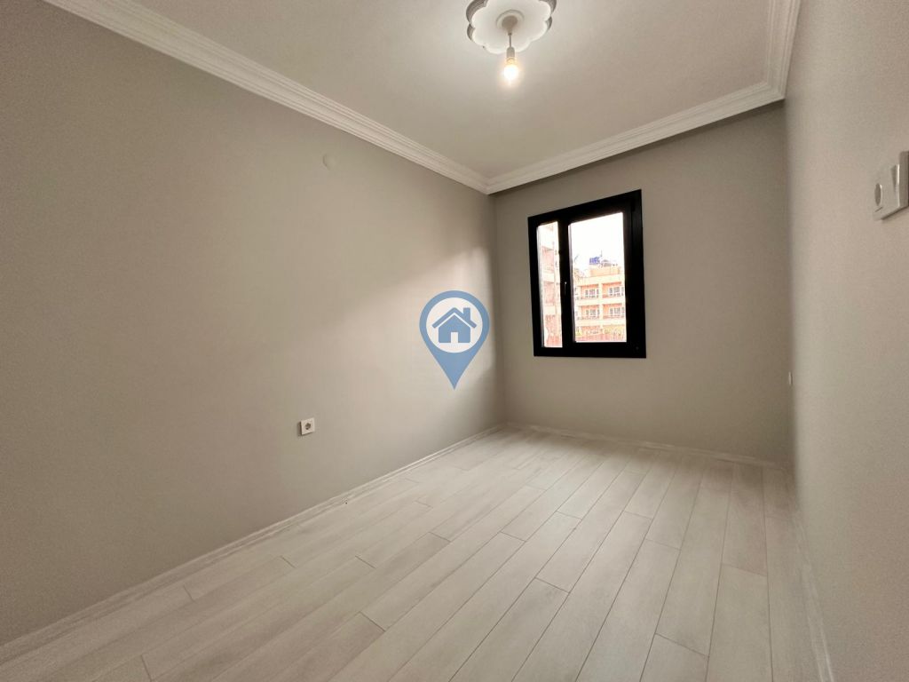 ÇILDIR MAHALLESİNDE SATILIK 2+1 DÜZ DAİRE