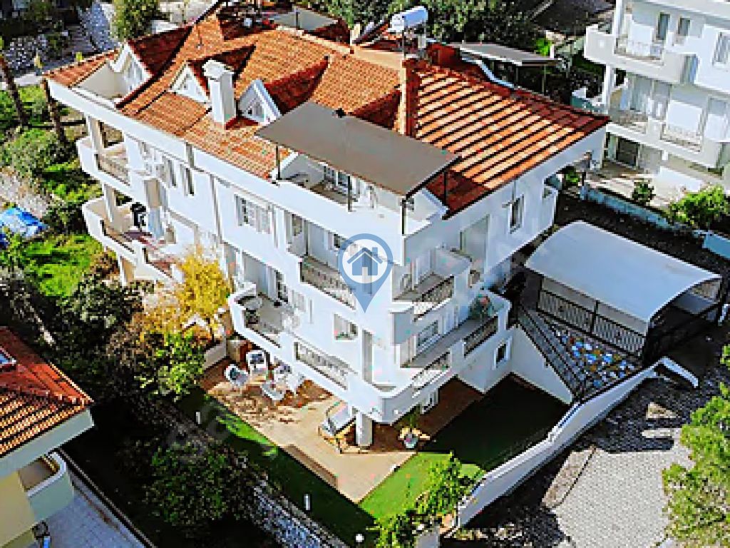 BELDİBİNDE SİTE İÇİ FOURLEKS İÇİ YAPILI SATILIK VİLLA