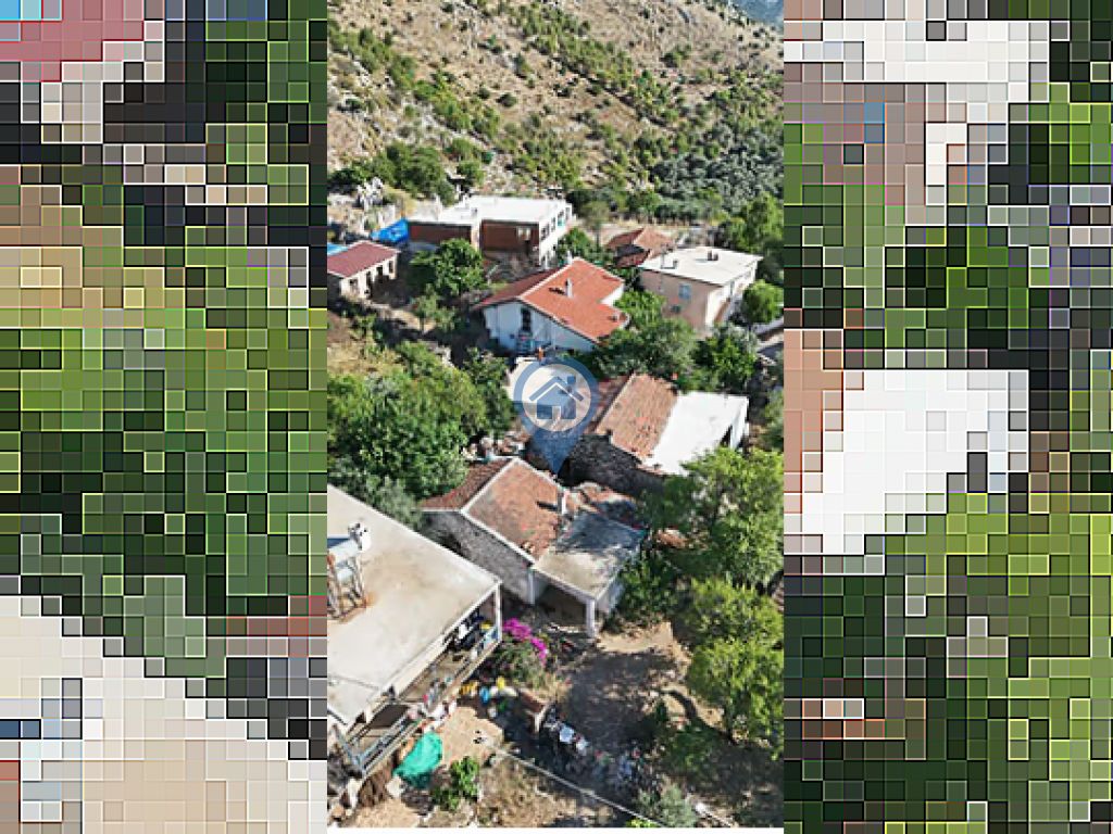 MARMARİS TAŞLICADAİÇİNDE ESKİ KAGİR EVLİ YATIRIM FIRSATI