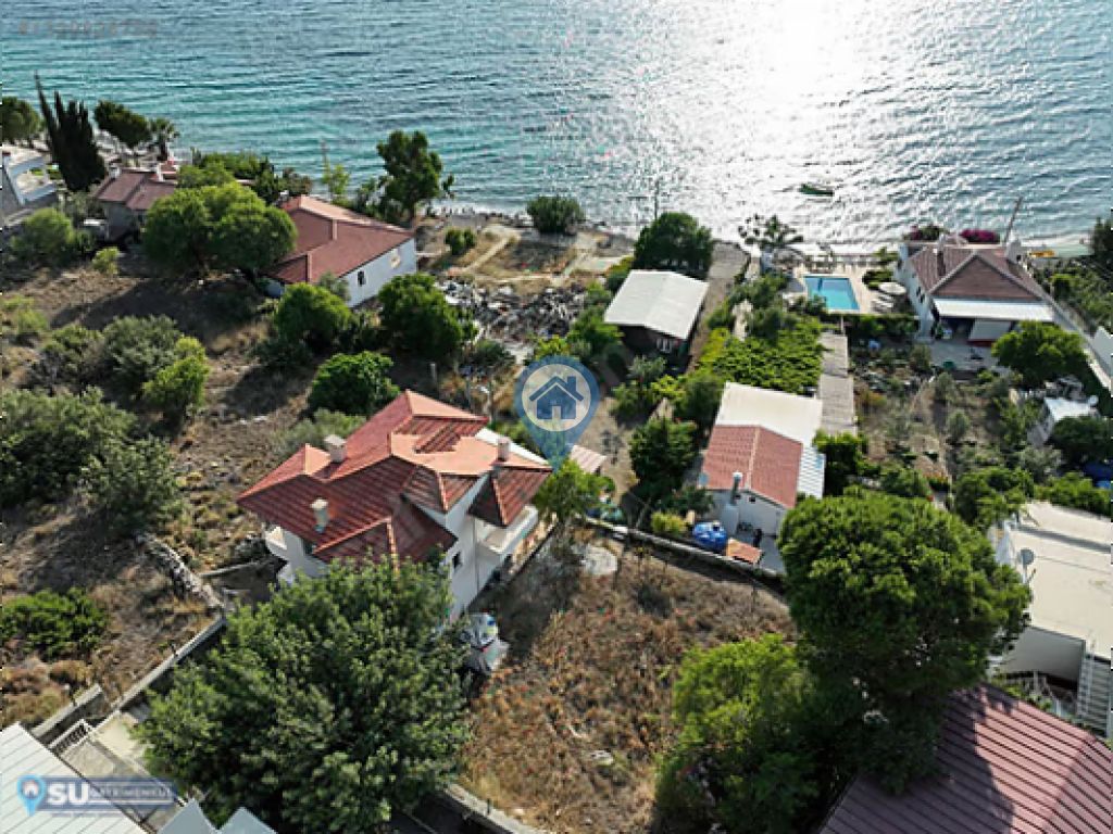 MARMARİS SÖĞÜTTE DENİZE YÜRÜME MESAFESİNDE MÜSTAKİL EV