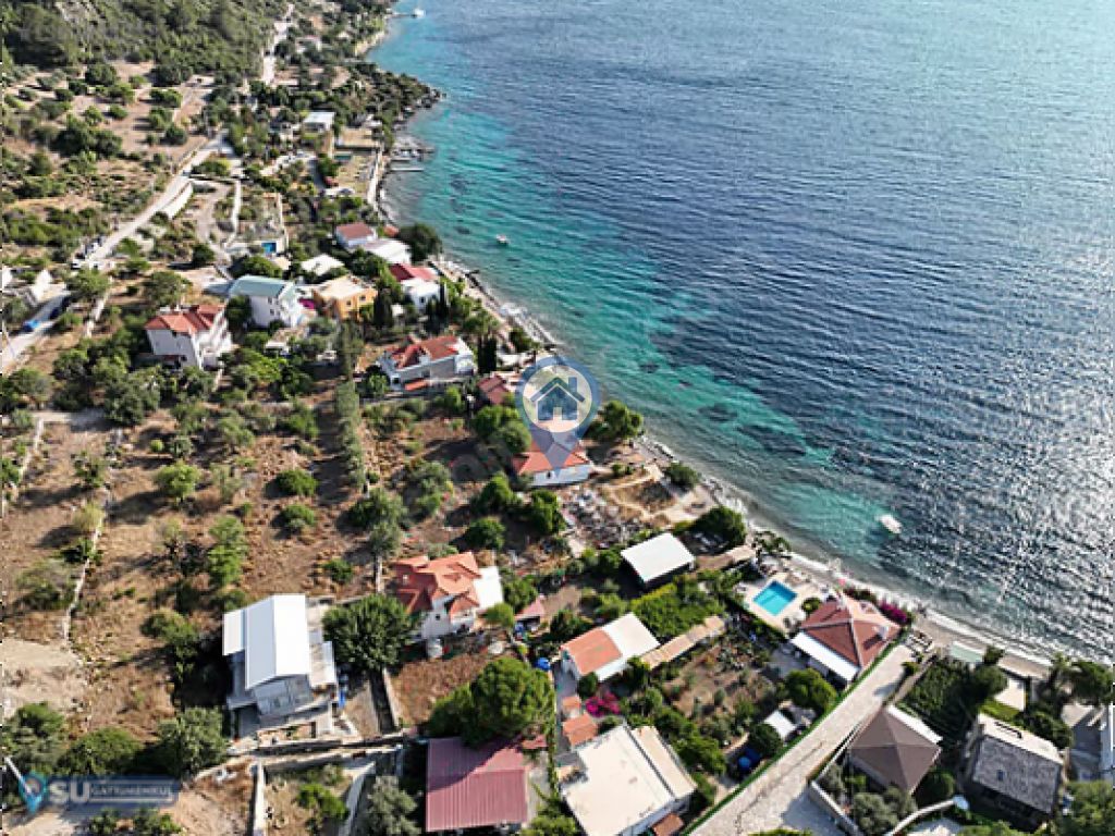 MARMARİS SÖĞÜTTE DENİZE YÜRÜME MESAFESİNDE MÜSTAKİL EV